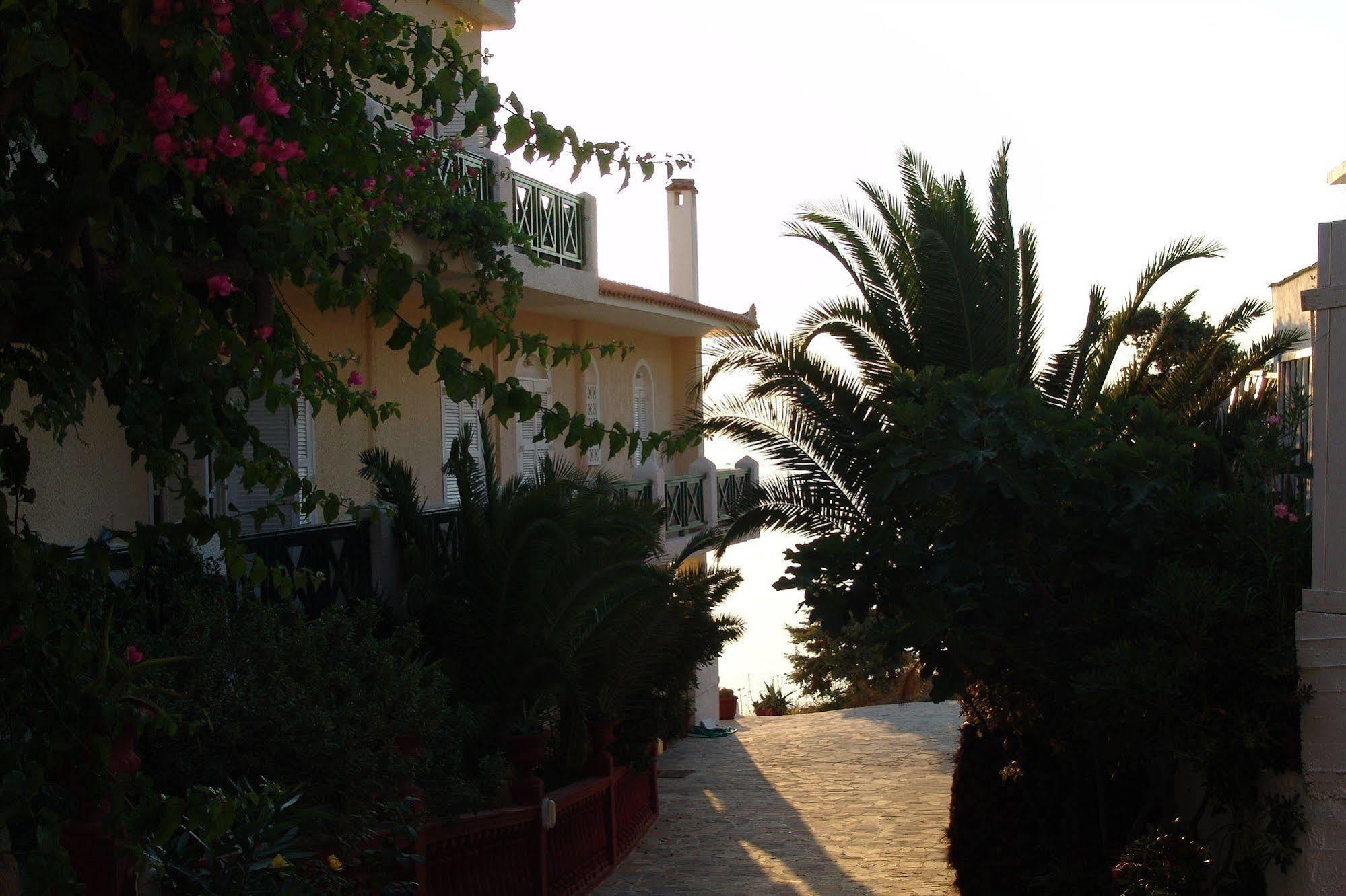 Cavos Bay Hotel & Studios Armenistis  Extérieur photo